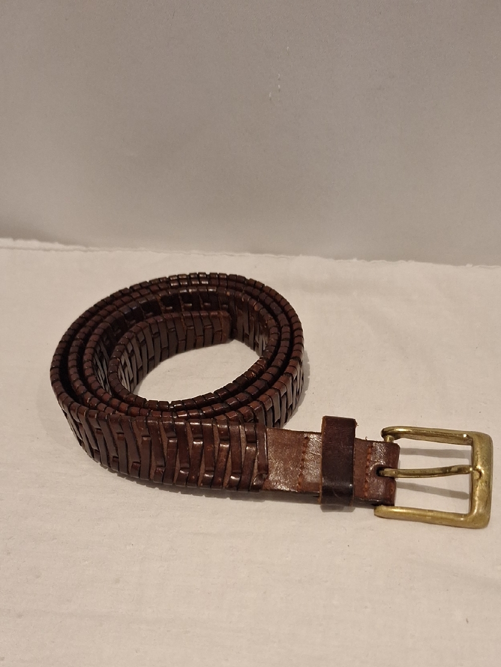Classic Men’s Brown Woven Leather Belt with Brass Buckle Size 40
